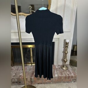 Rachel Zoe Black Pleated Knit Midi Dress Short Sleeve Mock Neck Sz S Minimalist